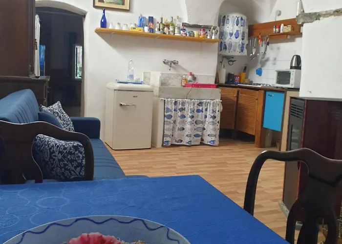 Casa Di Ingrida Bussana Vecchia
